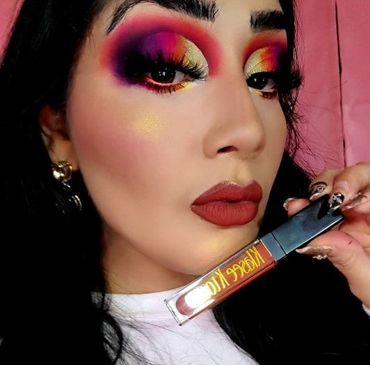 NEUTRAL MATTE COLOR LIPSTICK