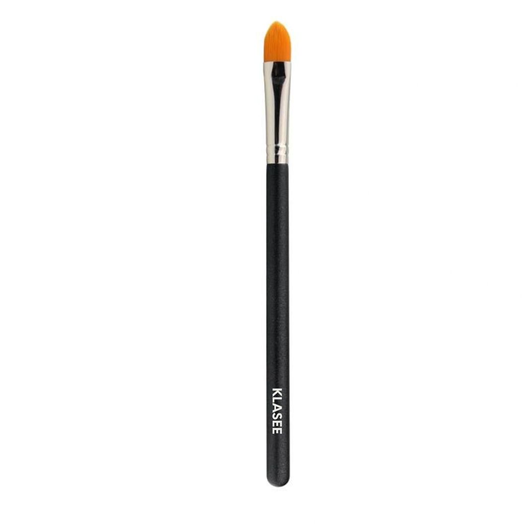 CONCEALER BRUSH BLACK / CHROME.