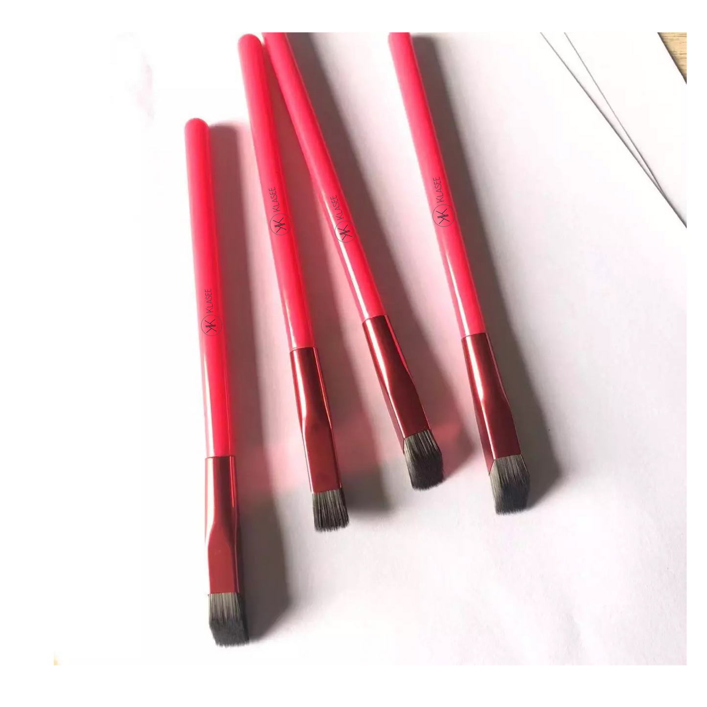 Angled Eyebrow Brush