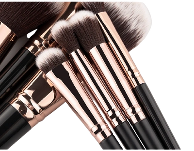 11 PIECE DETAILED EYE BRUSH SET.